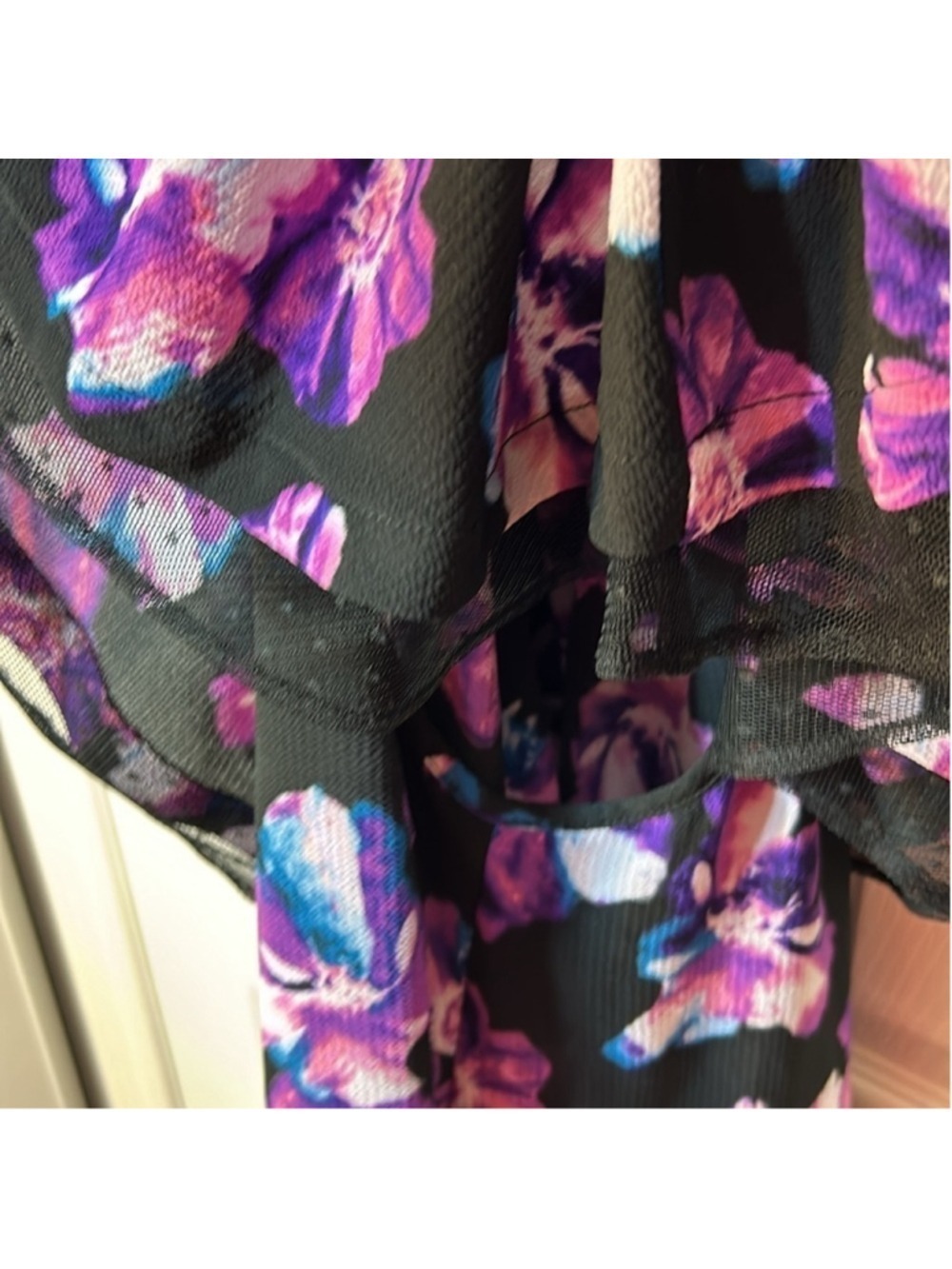 Michel studio collection off shoulder sleeveless floral layered blouse Size 20 - Picture 4 of 4